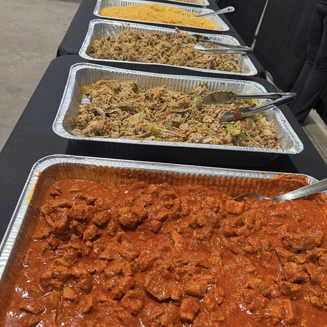 Trays of chile and rice ready to serve